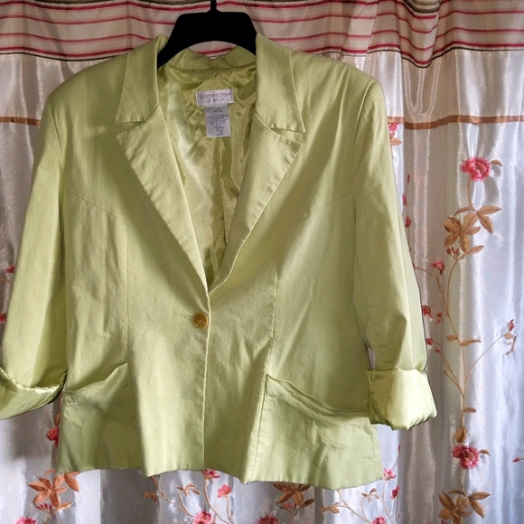 Light Green Blazer - Picture 3 of 10
